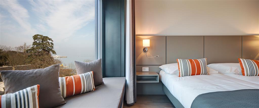 Hotel Geneva 4*